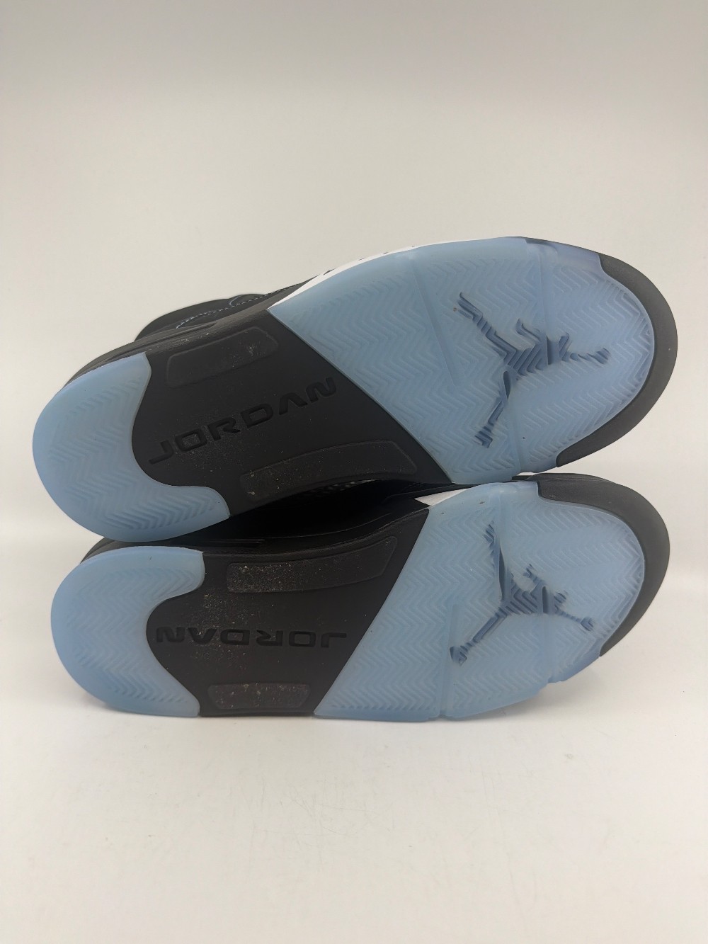 *USED* AJ 5 - BLACK UNIVERSITY BLUE (2026)