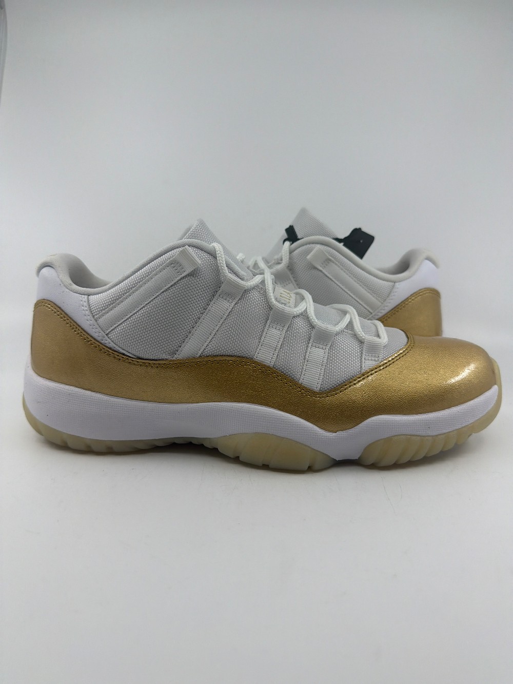 *USED* AJ 11 LOW (W) - MOTHERS DAY