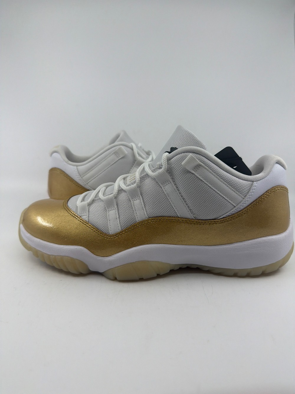*USED* AJ 11 LOW (W) - MOTHERS DAY