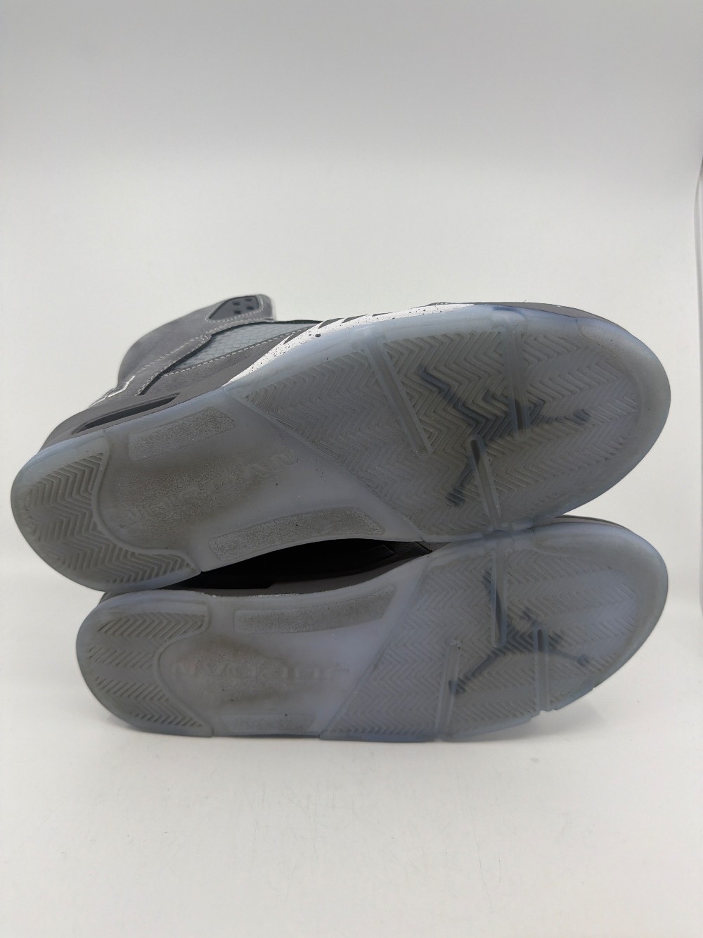 *USED* AJ 5 - WOLF GREY (2025)