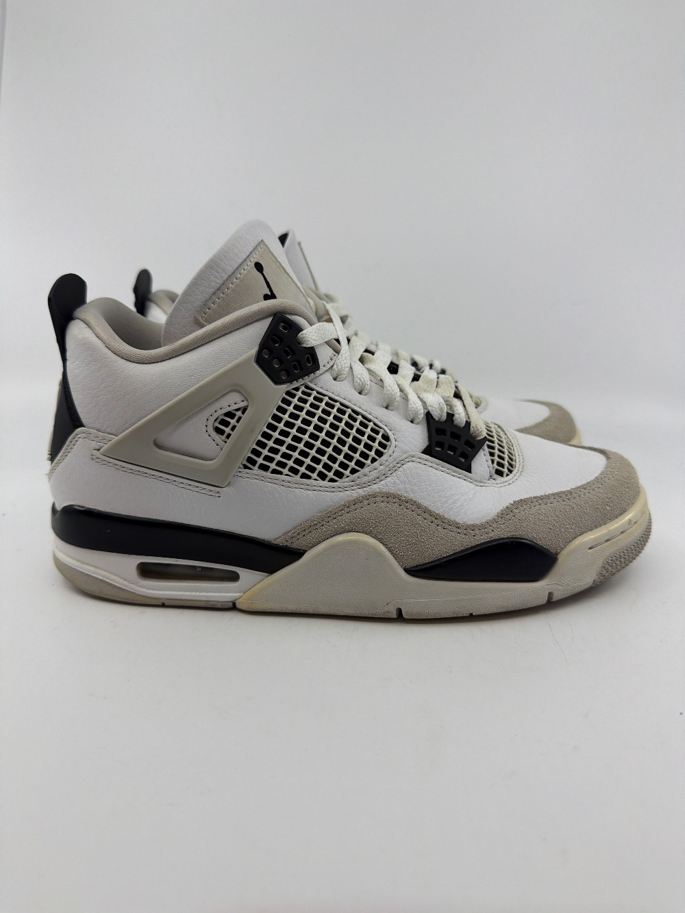 *USED/NO BOX* AJ 4 - MILITARY BLACK