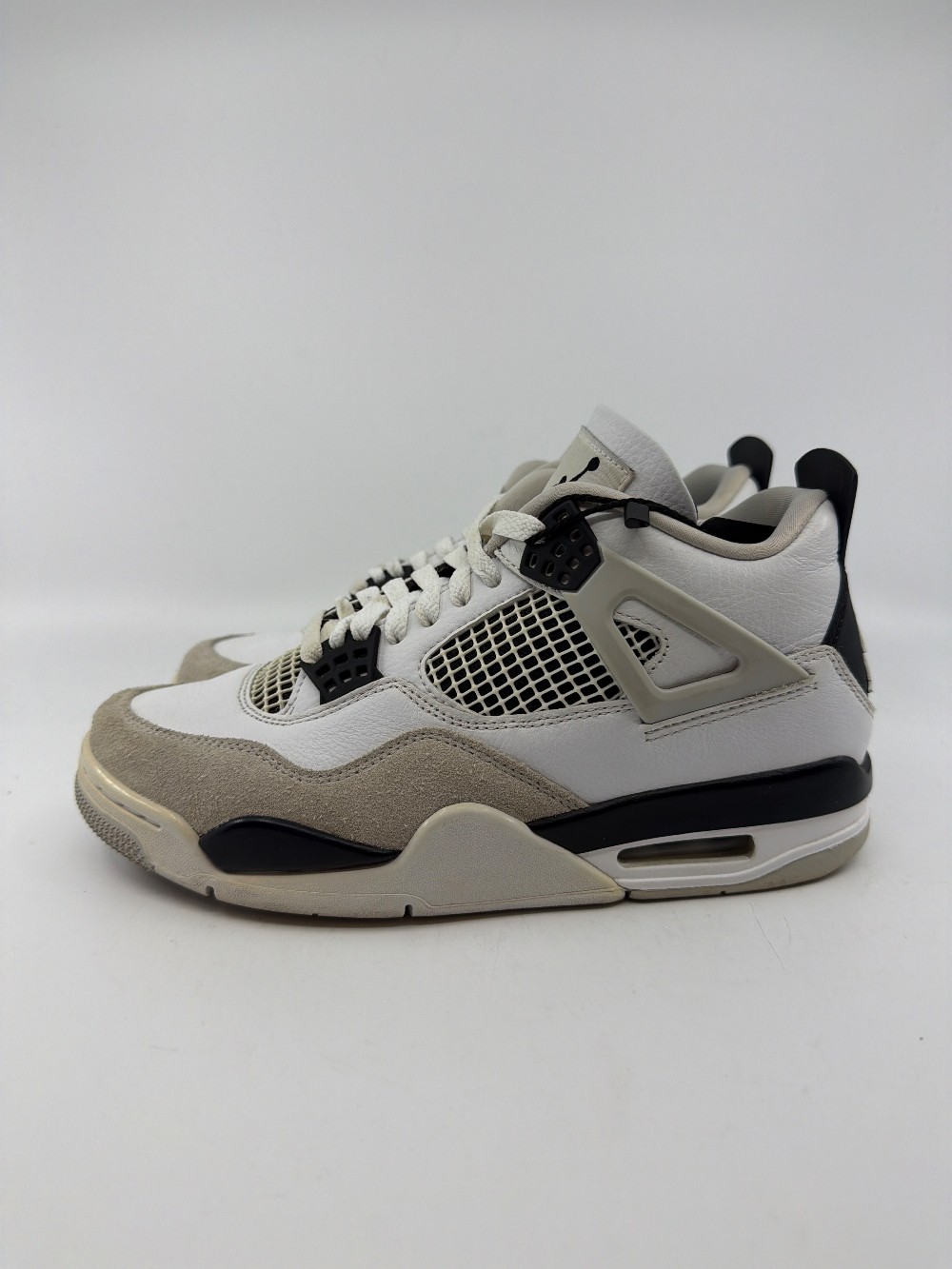 *USED/NO BOX* AJ 4 - MILITARY BLACK