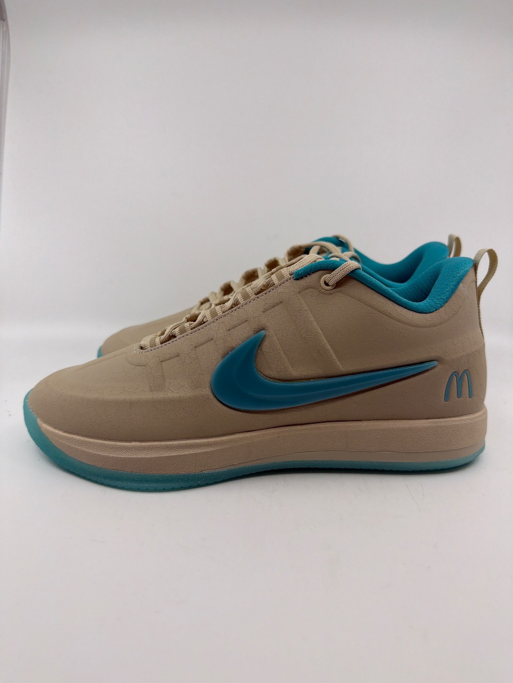 NIKE BOOK 2 - SEDONA MCDONALDS