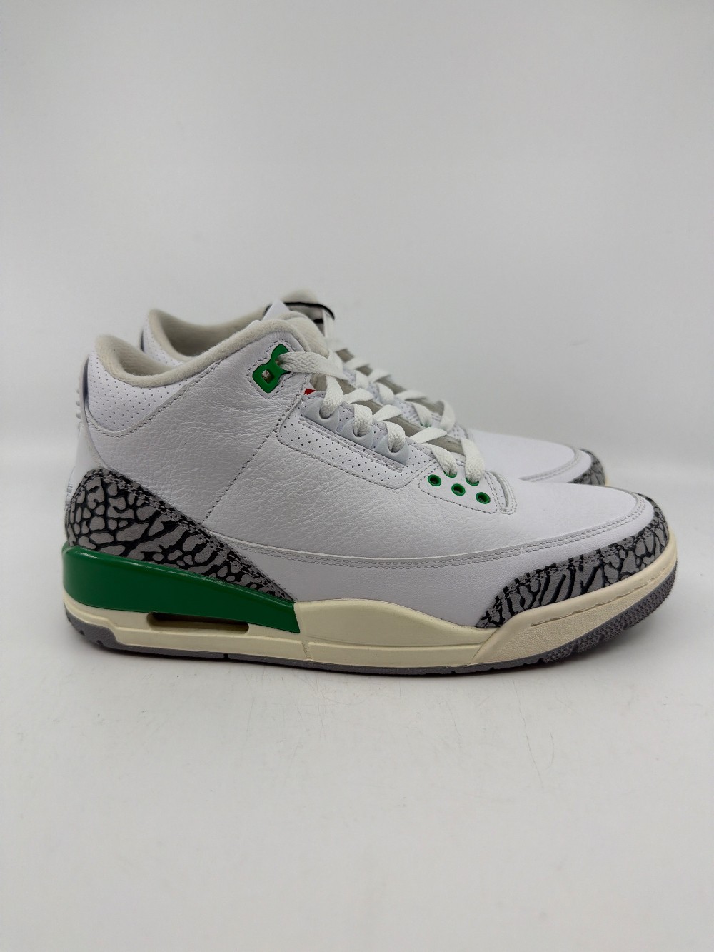 *USED* AJ 3 (W) - LUCKY GREEN
