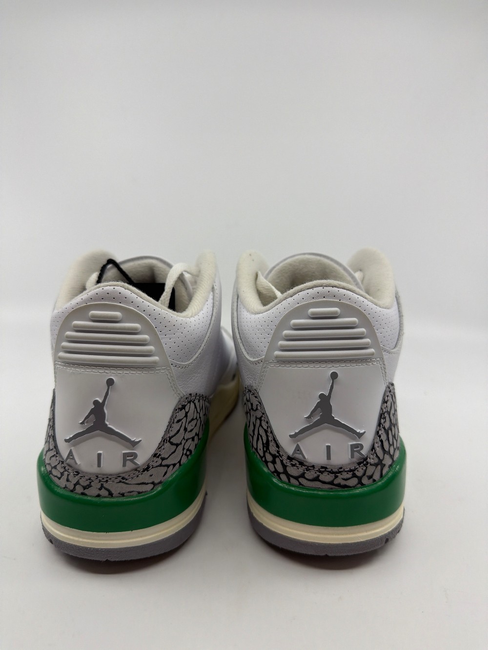 *USED* AJ 3 (W) - LUCKY GREEN