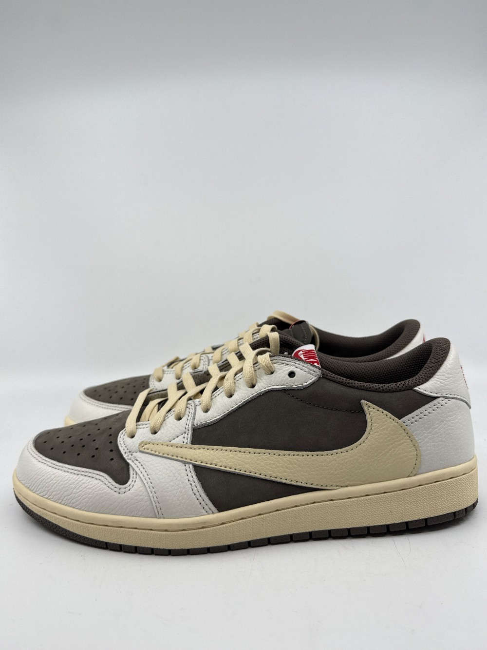 *USED* AJ 1 LOW X TRAVIS SCOTT - REVERSE MOCHA