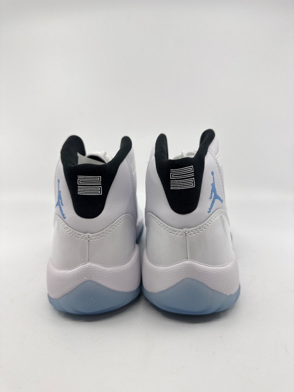 AJ 11 (GS) - LEGEND BLUE (2024)