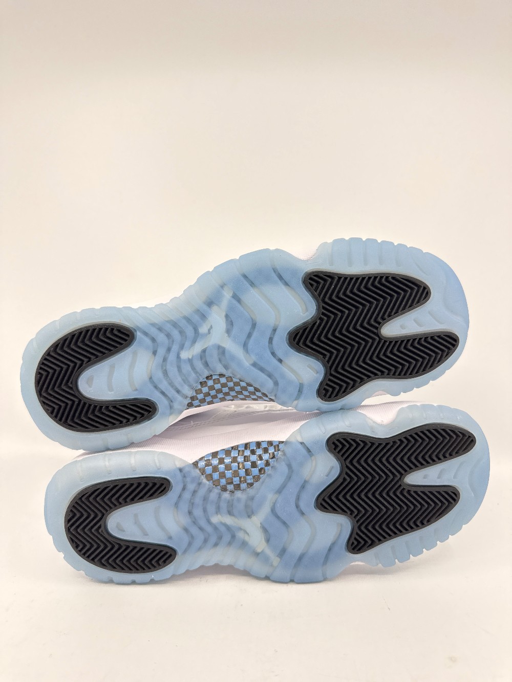 AJ 11 (GS) - LEGEND BLUE (2024)