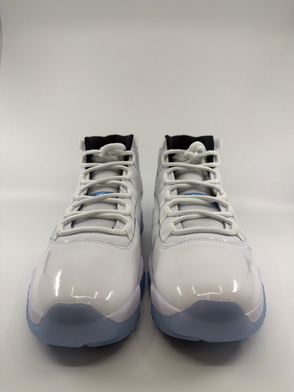 AJ 11 - LEGEND BLUE (2024)
