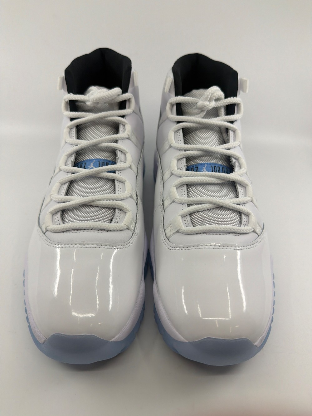 AJ 11 - LEGEND BLUE (2024)