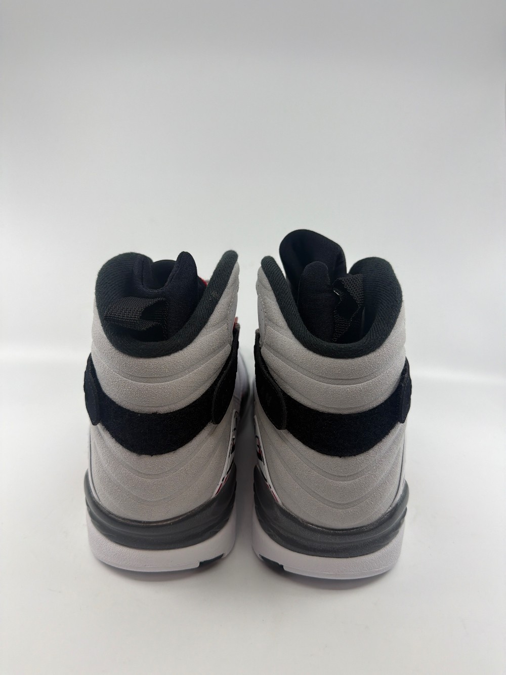 AJ 8 - WHITE TRUE RED (2025)
