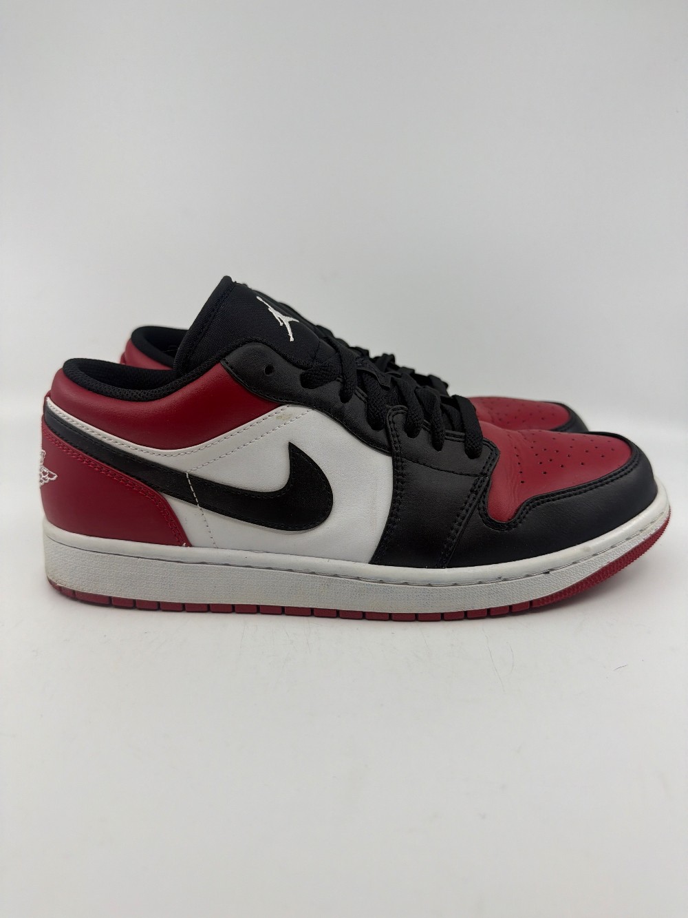 *USED* AJ 1 LOW - BRED TOE