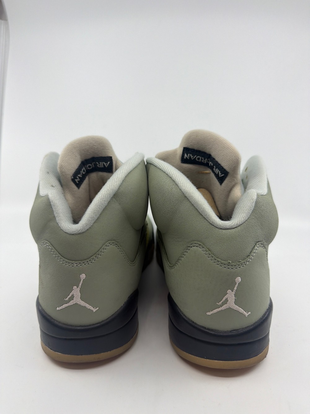 *USED* AJ 5 - JADE HORIZON
