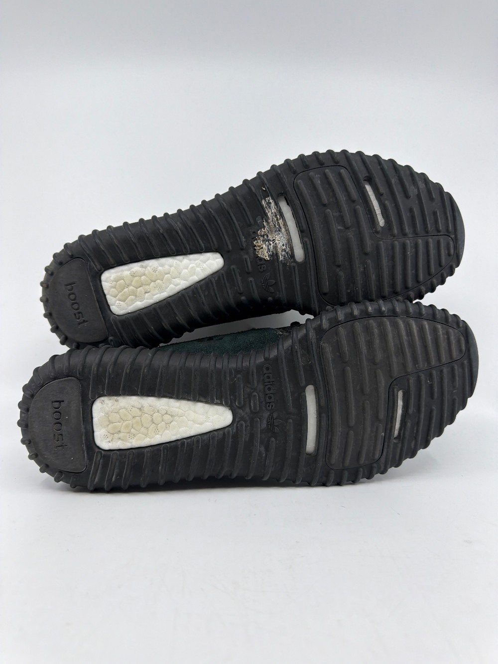 *USED* ADIDAS YEEZY BOOST 350 - PIRATE BLACK (2023)