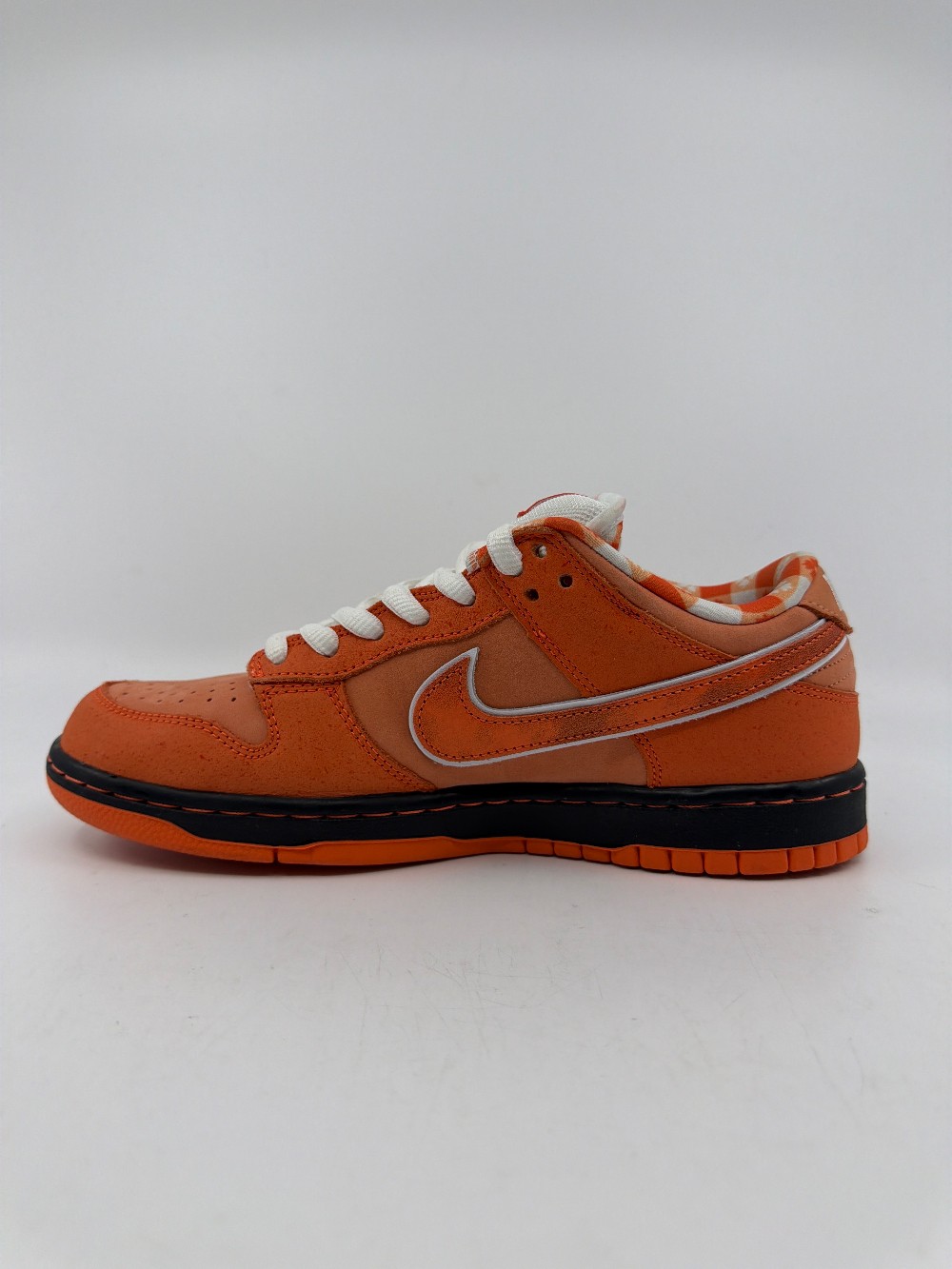 *USED* NIKE SB DUNK LOW X CONCEPTS - ORANGE LOBSTER