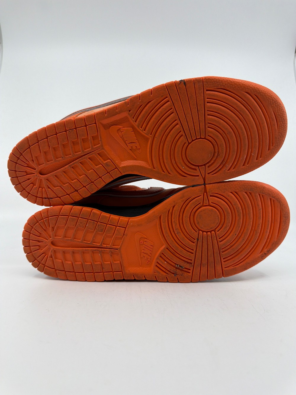 *USED* NIKE SB DUNK LOW X CONCEPTS - ORANGE LOBSTER