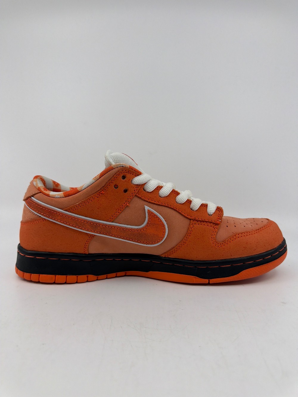 *USED* NIKE SB DUNK LOW X CONCEPTS - ORANGE LOBSTER
