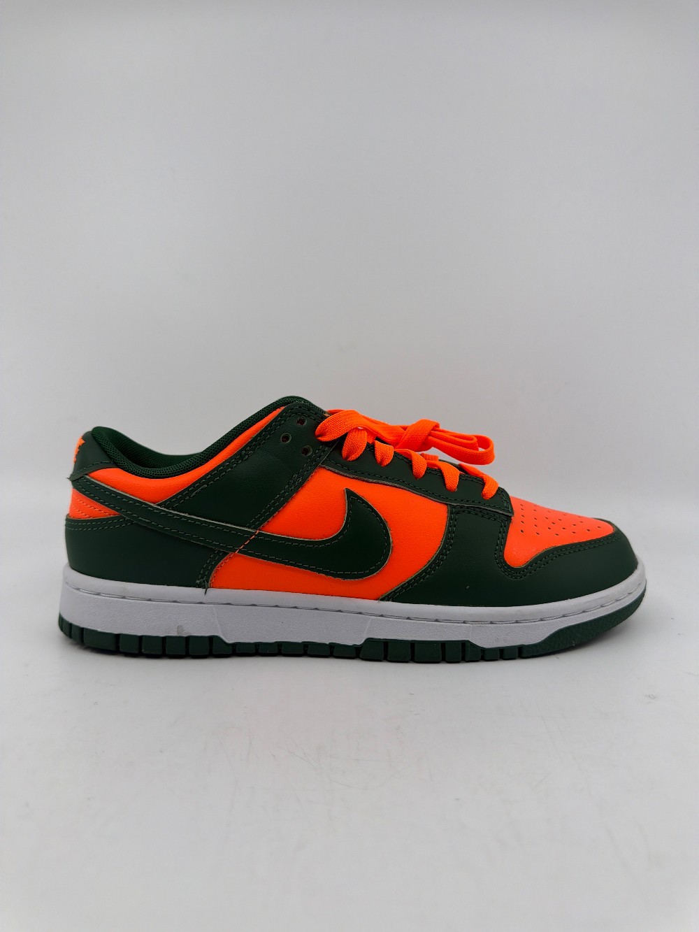 *USED* NIKE DUNK LOW - MIAMI HURRICANES
