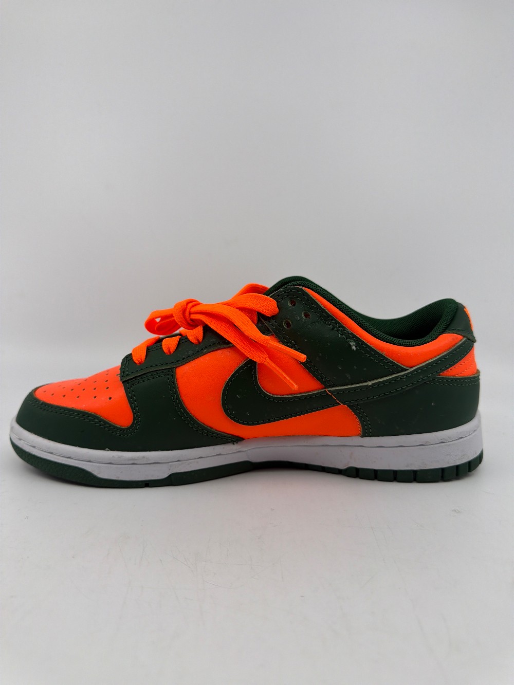 *USED* NIKE DUNK LOW - MIAMI HURRICANES