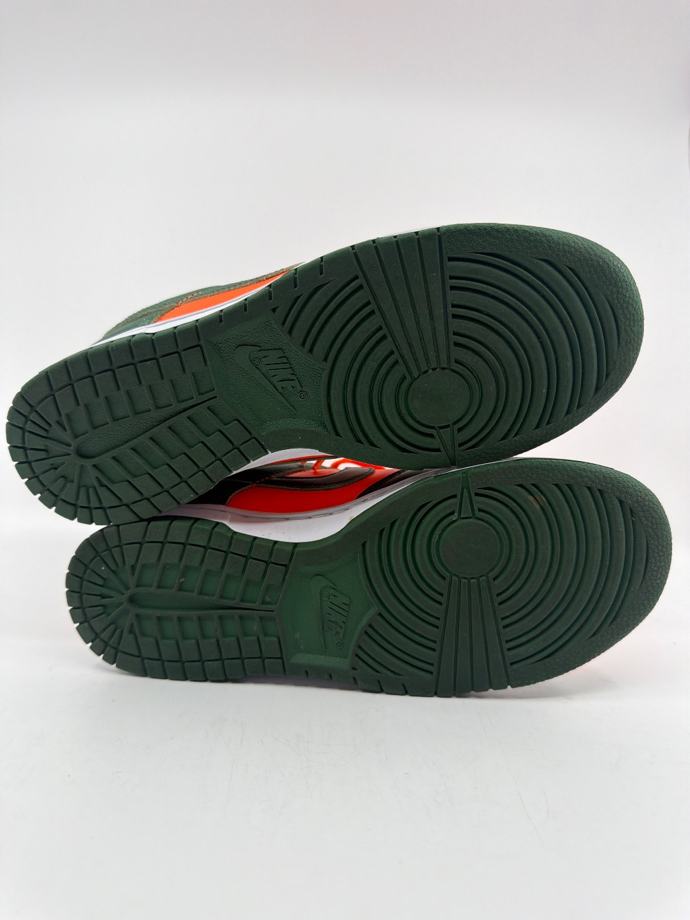 *USED* NIKE DUNK LOW - MIAMI HURRICANES