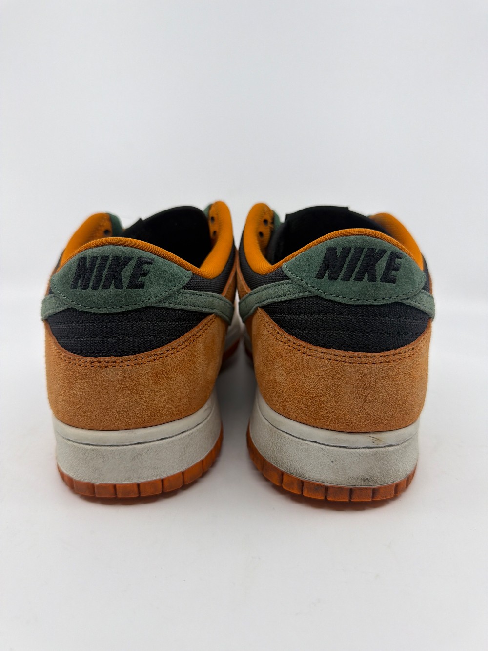 *USED* NIKE DUNK LOW - CERAMIC