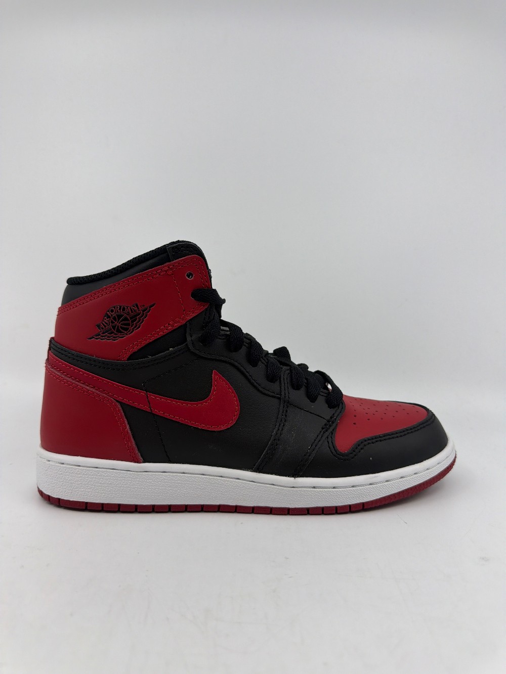 *USED* AJ 1 (GS) - BRED BANNED (2016)