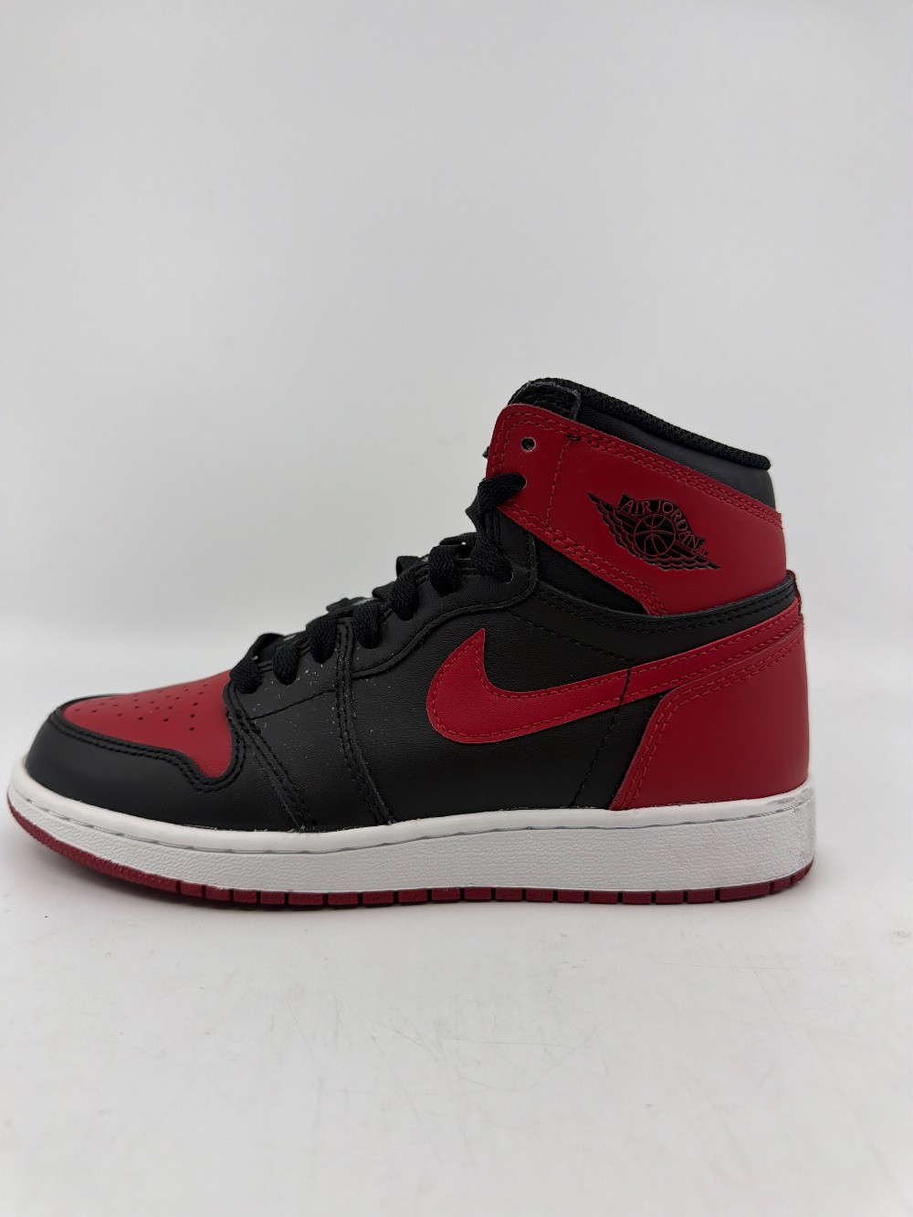 *USED* AJ 1 (GS) - BRED BANNED (2016)