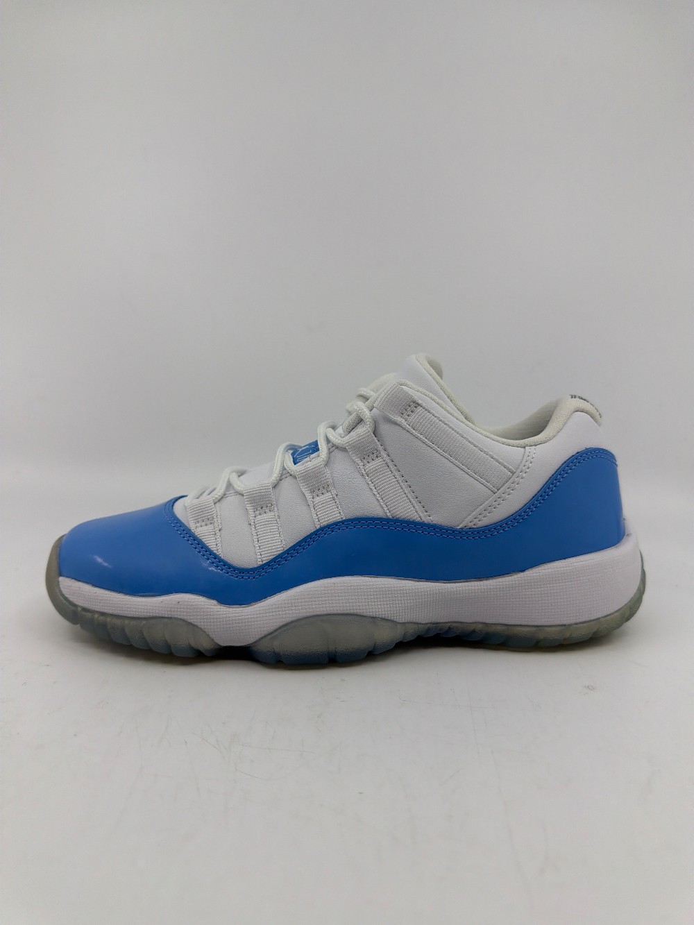 AJ 11 LOW (GS) - UNIVERSITY BLUE (2017)