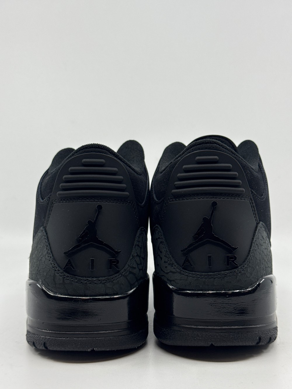 AJ 3 - BLACK CAT (2025)