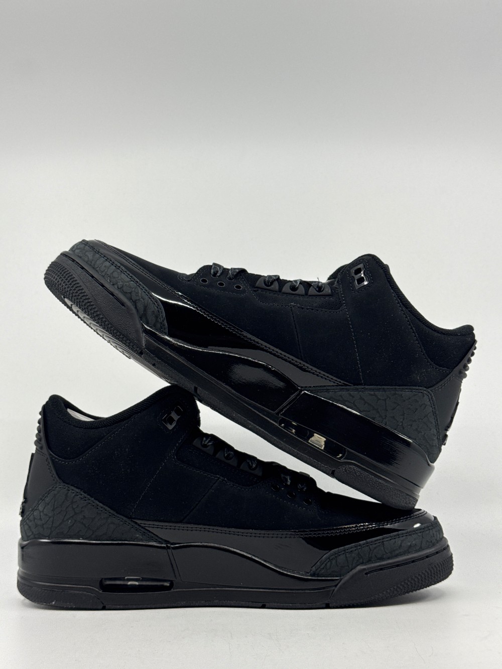 AJ 3 - BLACK CAT (2025)