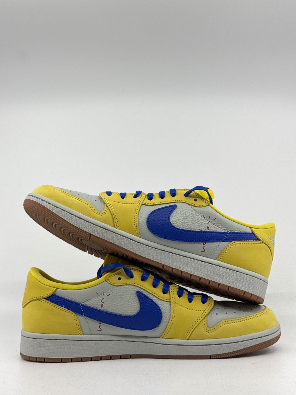 *VNDS* AJ 1 LOW X TRAVIS SCOTT (W) - CANARY
