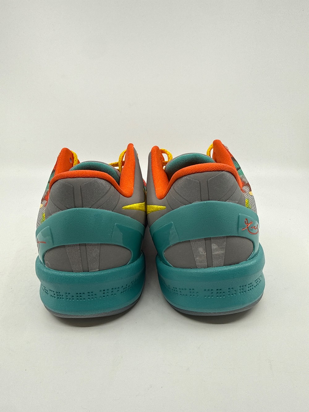 NIKE KOBE 8 PROTRO (GS) - VENICE BEACH (2024)