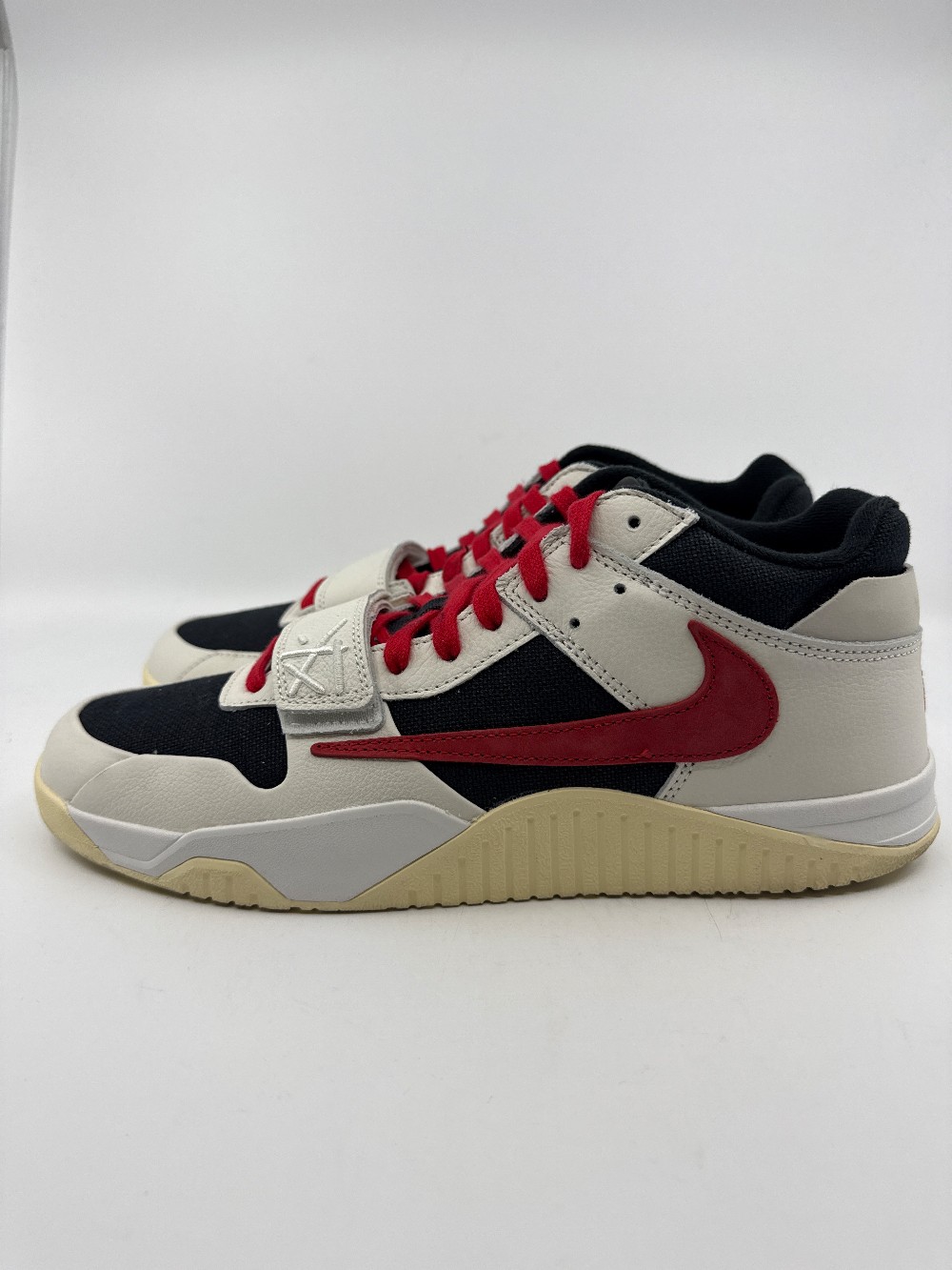 *VNDS* JORDAN X TRAVIS SCOTT JUMPMAN JACK - UNIVERSITY RED