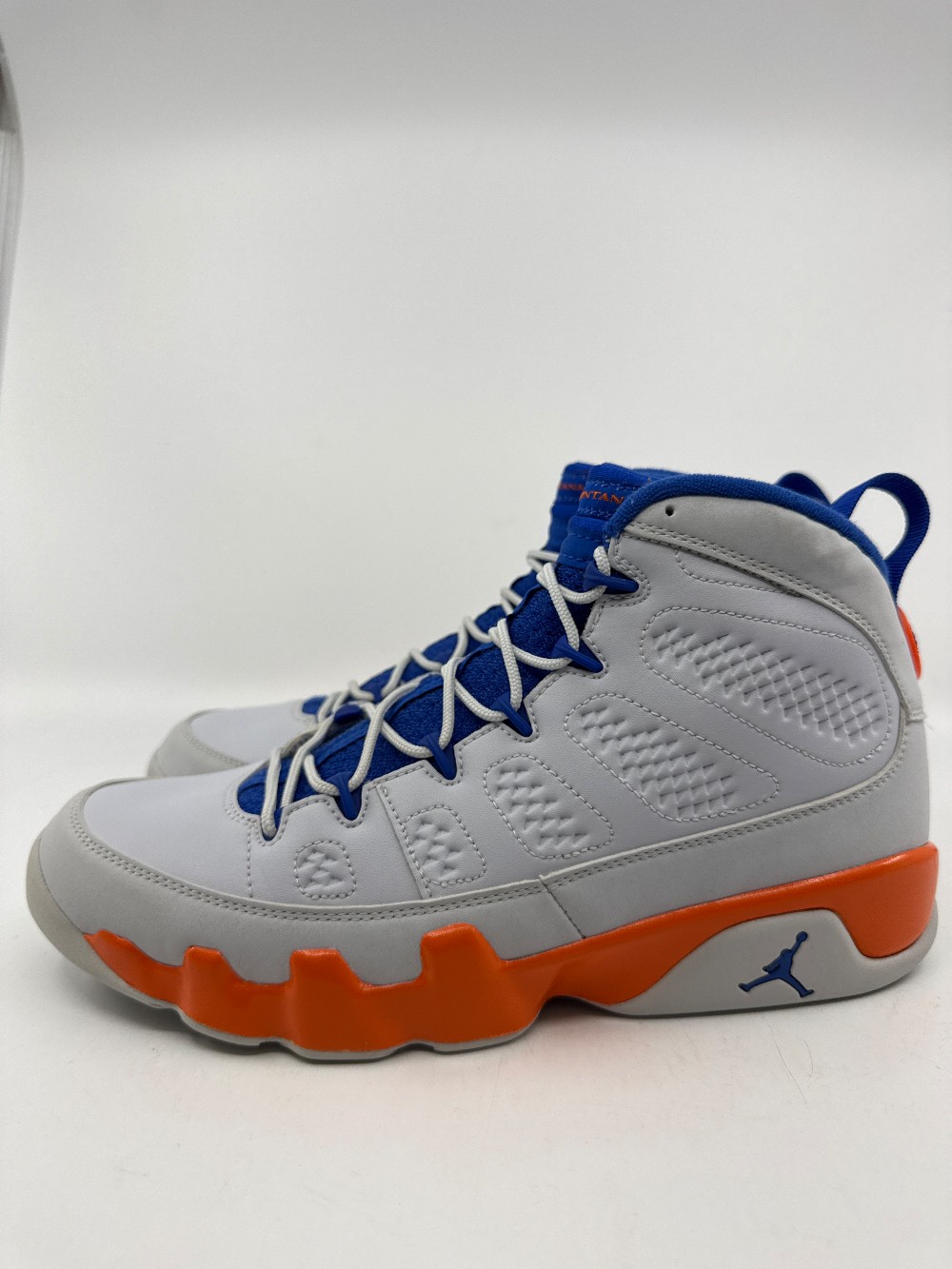 *USED/REP BOX* AJ 9 - FONTAY MONTANA (KNICKS)