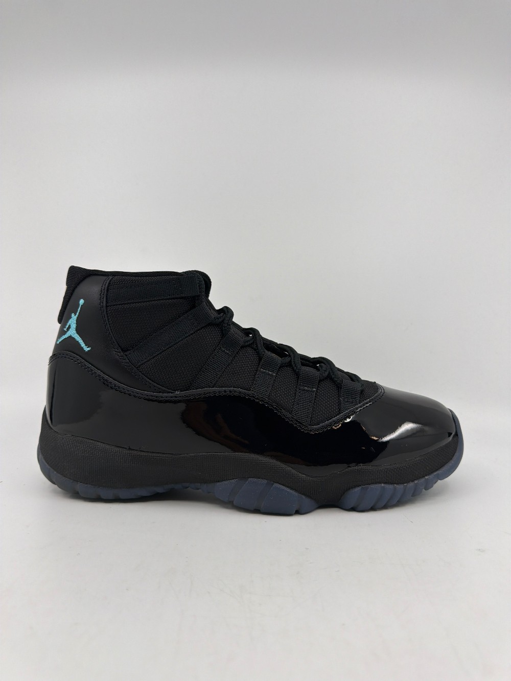*USED* AJ 11 - GAMMA BLUE (2025)