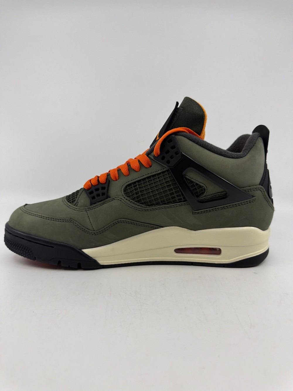 *VNDS* AJ 4 - UNDEFEATED (2025)