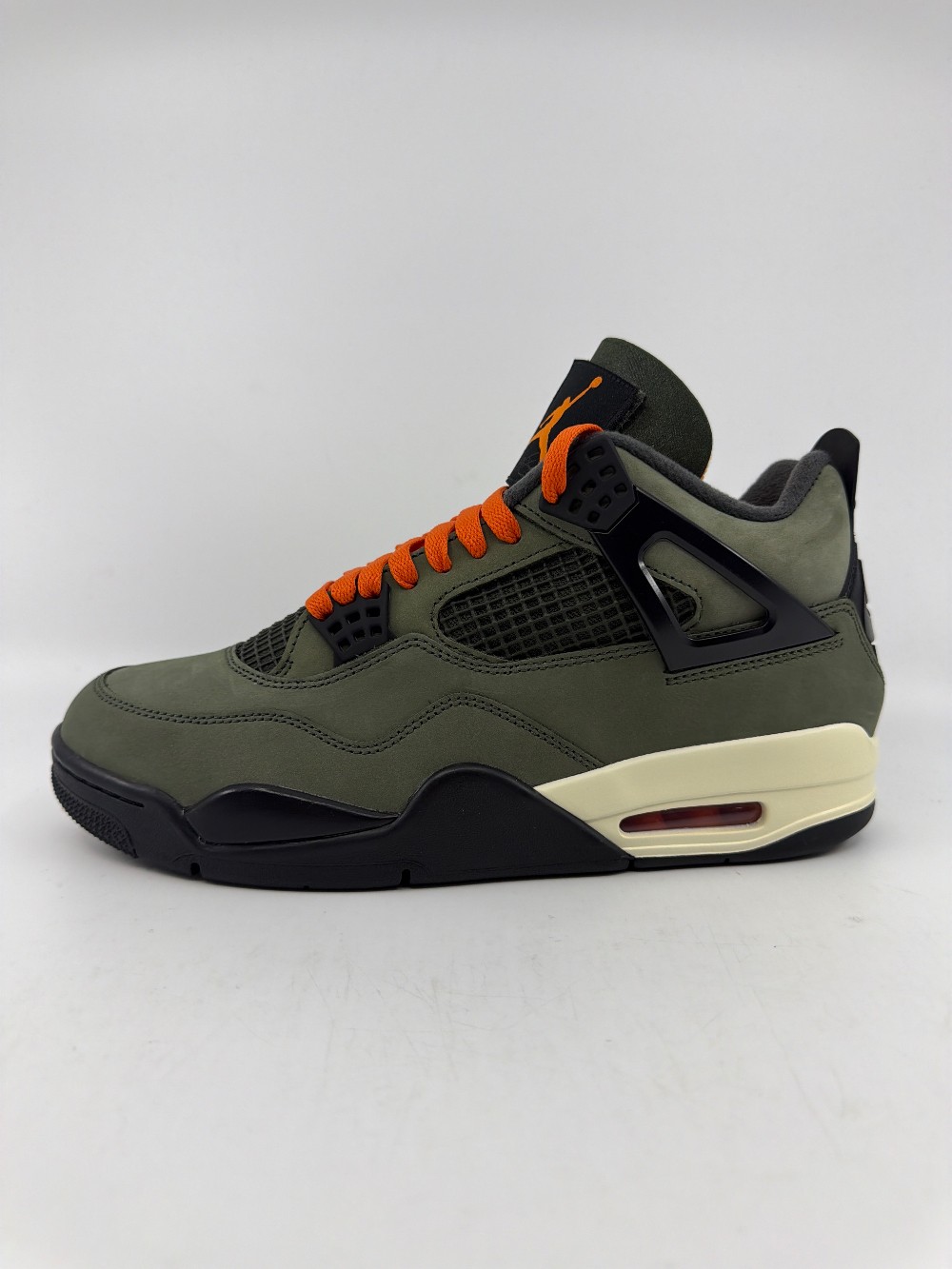 *VNDS* AJ 4 - UNDEFEATED (2025)