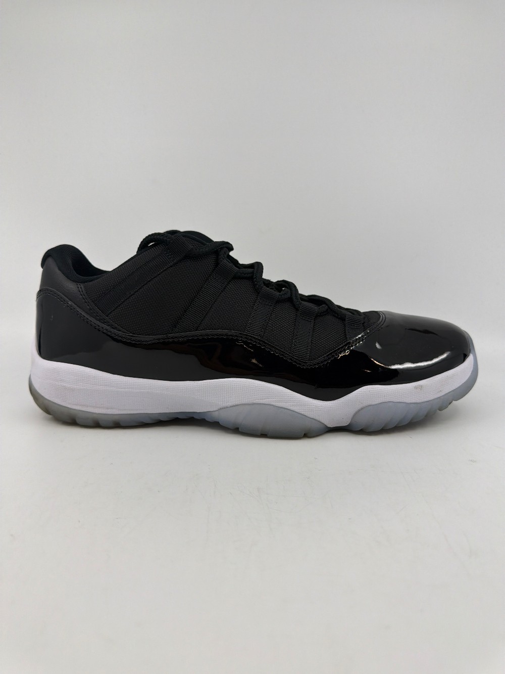 *USED* AJ 11 LOW - SPACE JAM