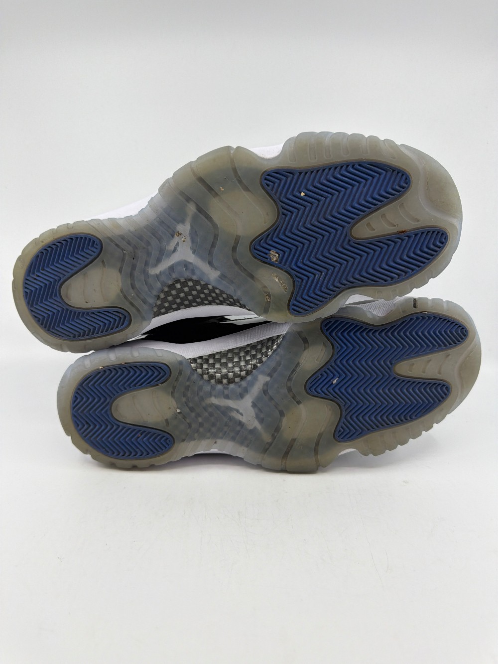 *USED* AJ 11 LOW - SPACE JAM