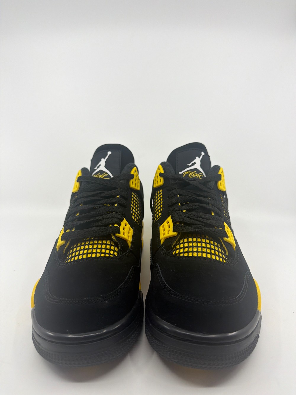 AJ 4 - THUNDER (2023)