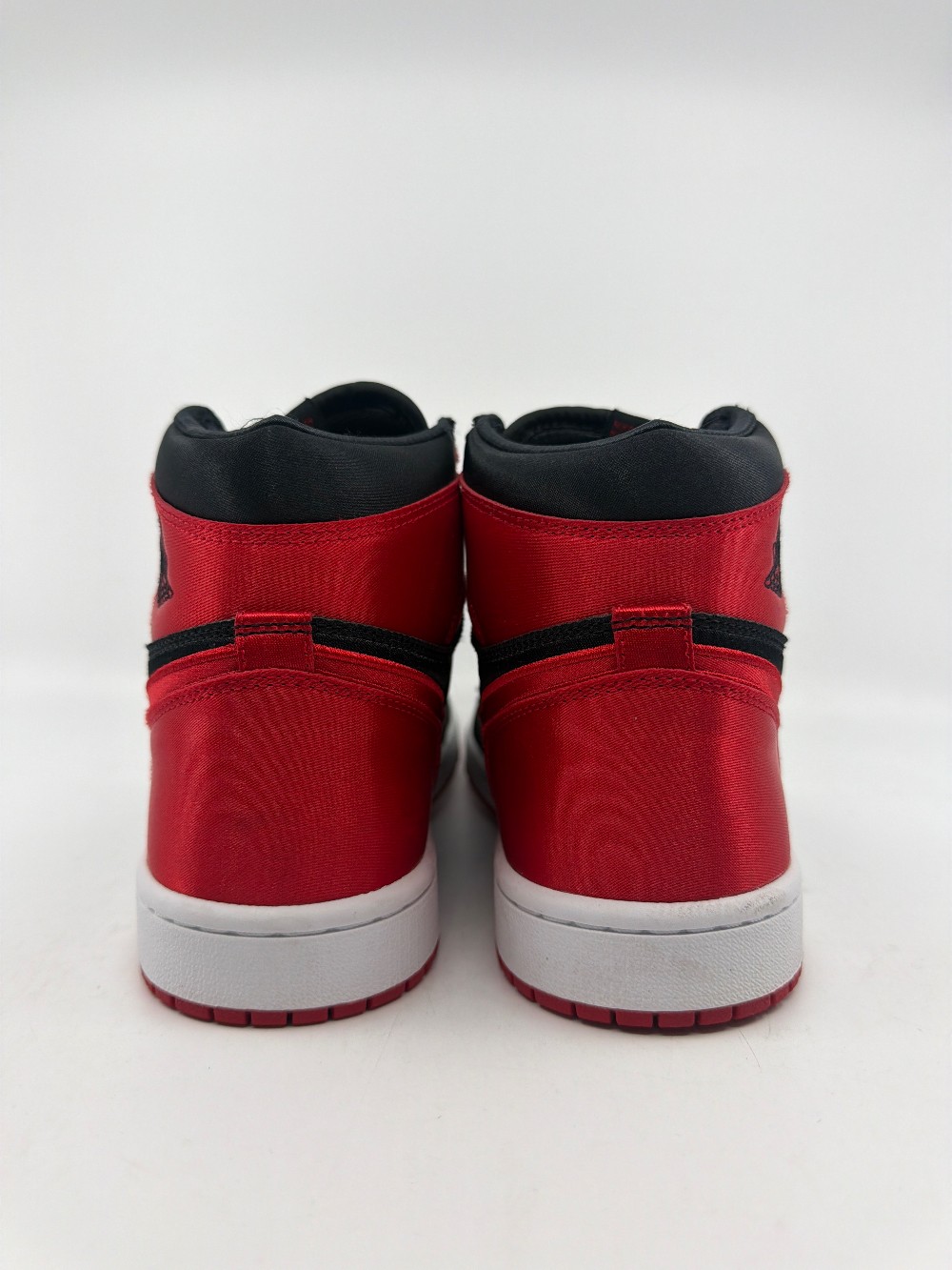 *USED* AJ 1 (W) - SATIN BRED