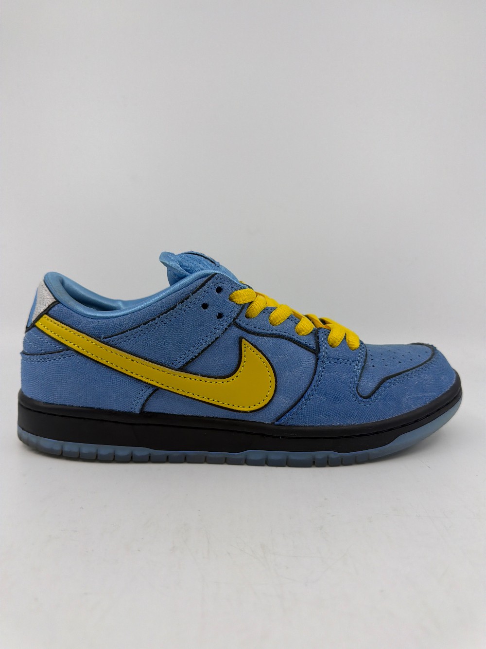*USED* NIKE SB DUNK LOW - THE POWERPUFF GIRLS BUBBLES
