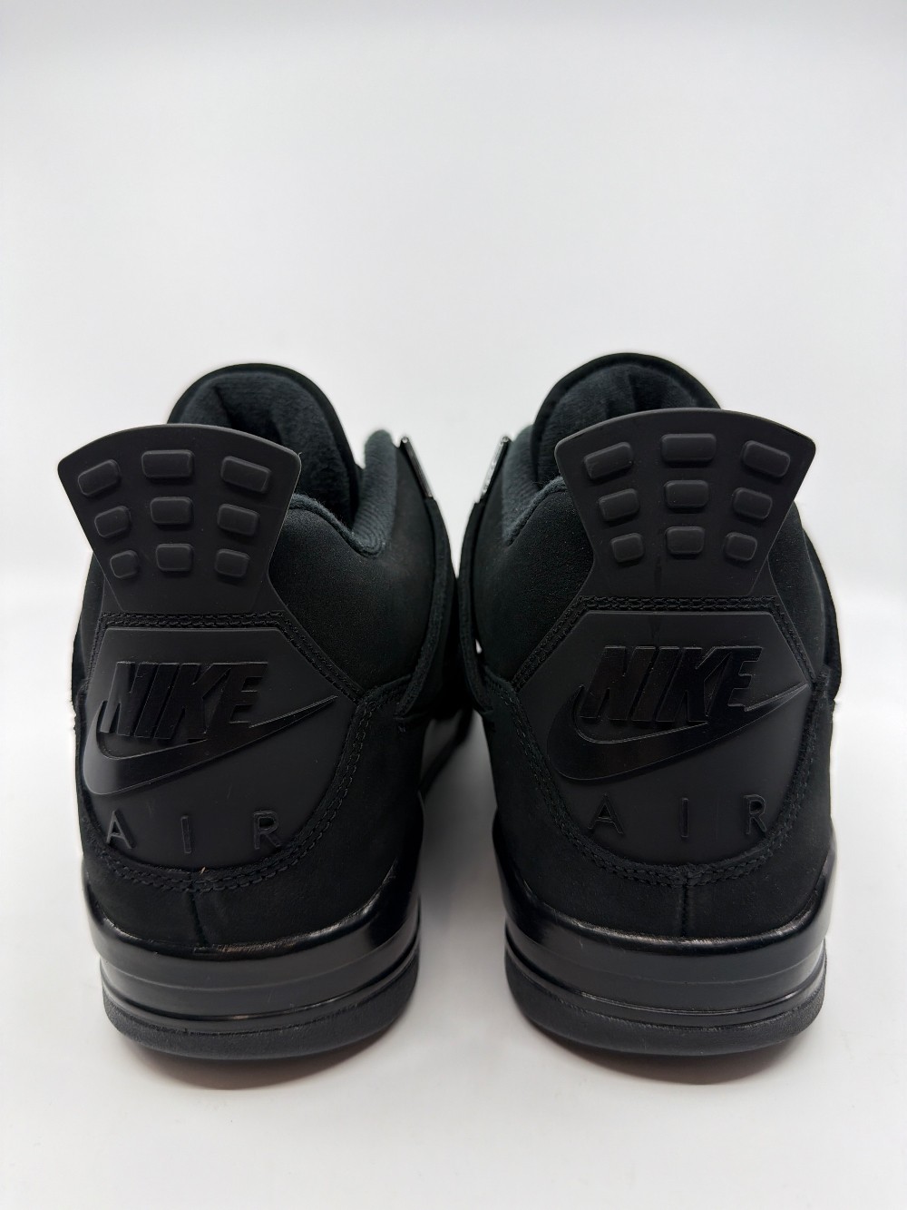 *VNDS* AJ 4 - BLACK CAT (2025)