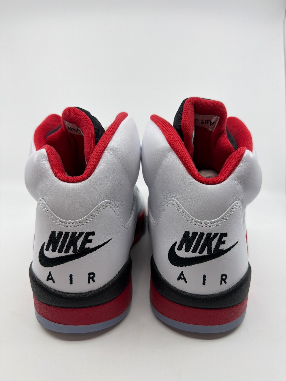 *VNDS* AJ 5 - FIRE RED BLACK TONGUE (2025)