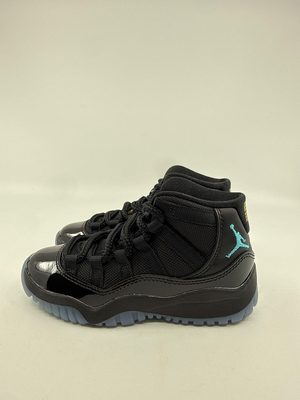 AJ 11 (PS) - GAMMA BLUE (2025)