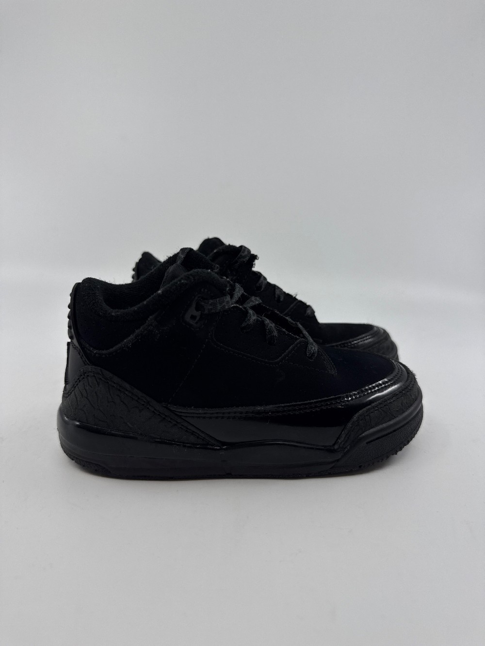 *USED* AJ 3 (TD) - BLACK CAT (2025)
