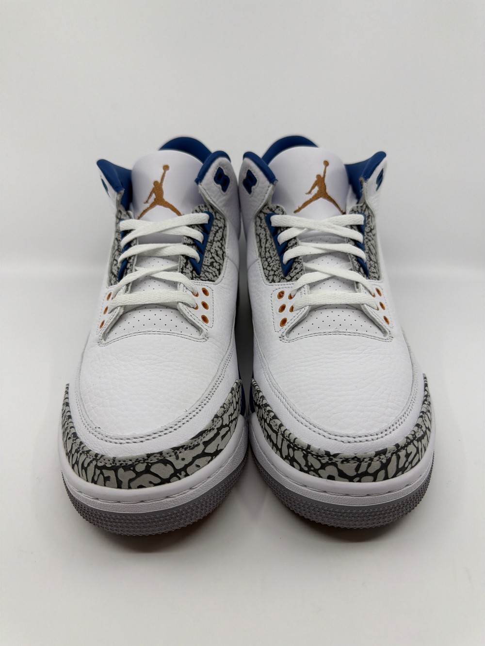 *USED* AJ 3 - WIZARDS