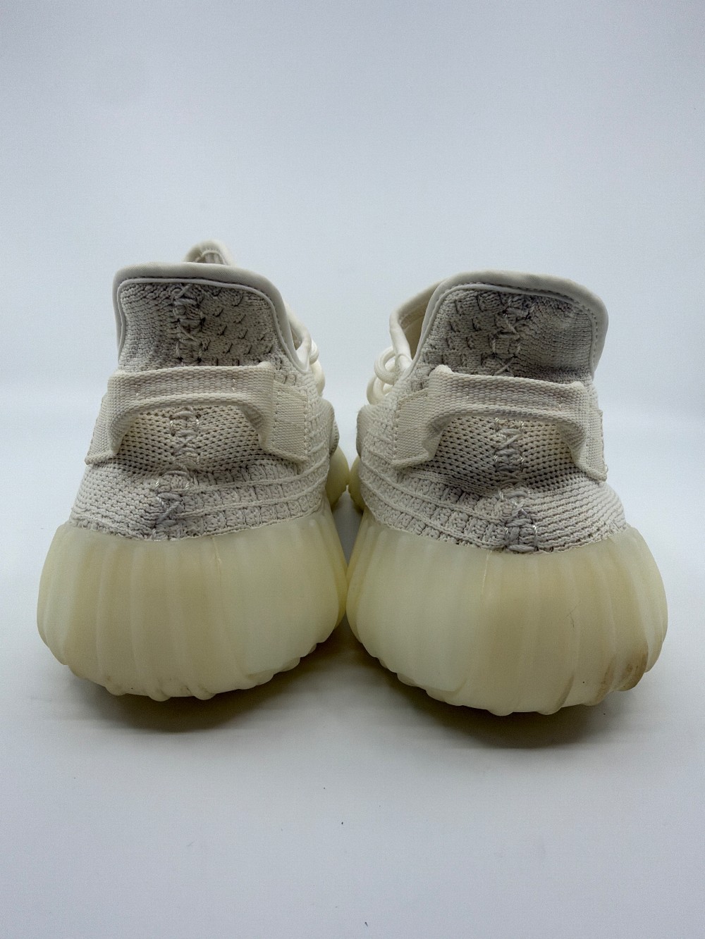 *VNDS* YEEZY 350 V2 - BONE