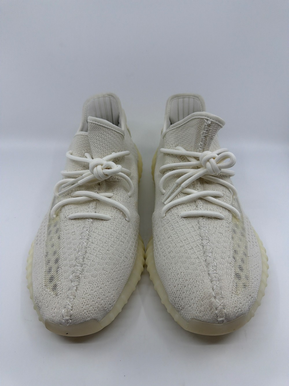 *VNDS* YEEZY 350 V2 - BONE