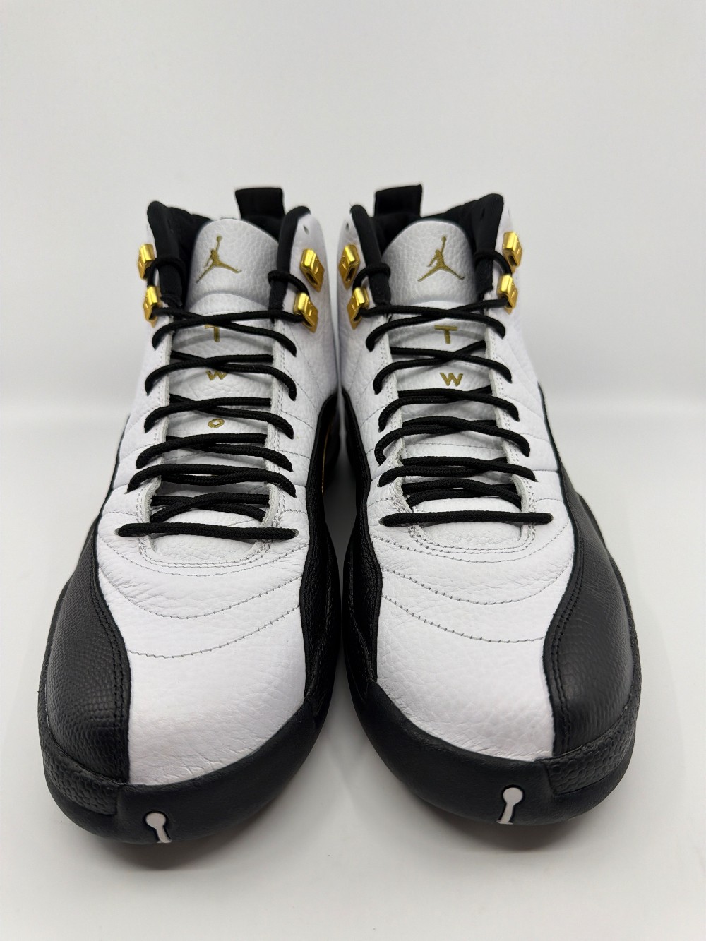 *USED/REP BOX* AJ 12 - TAXI (2025)